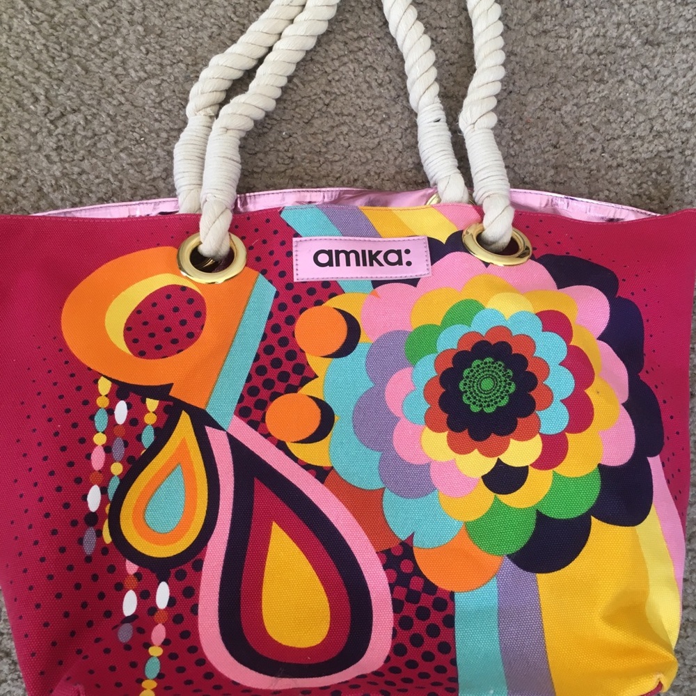 Amika tote bag